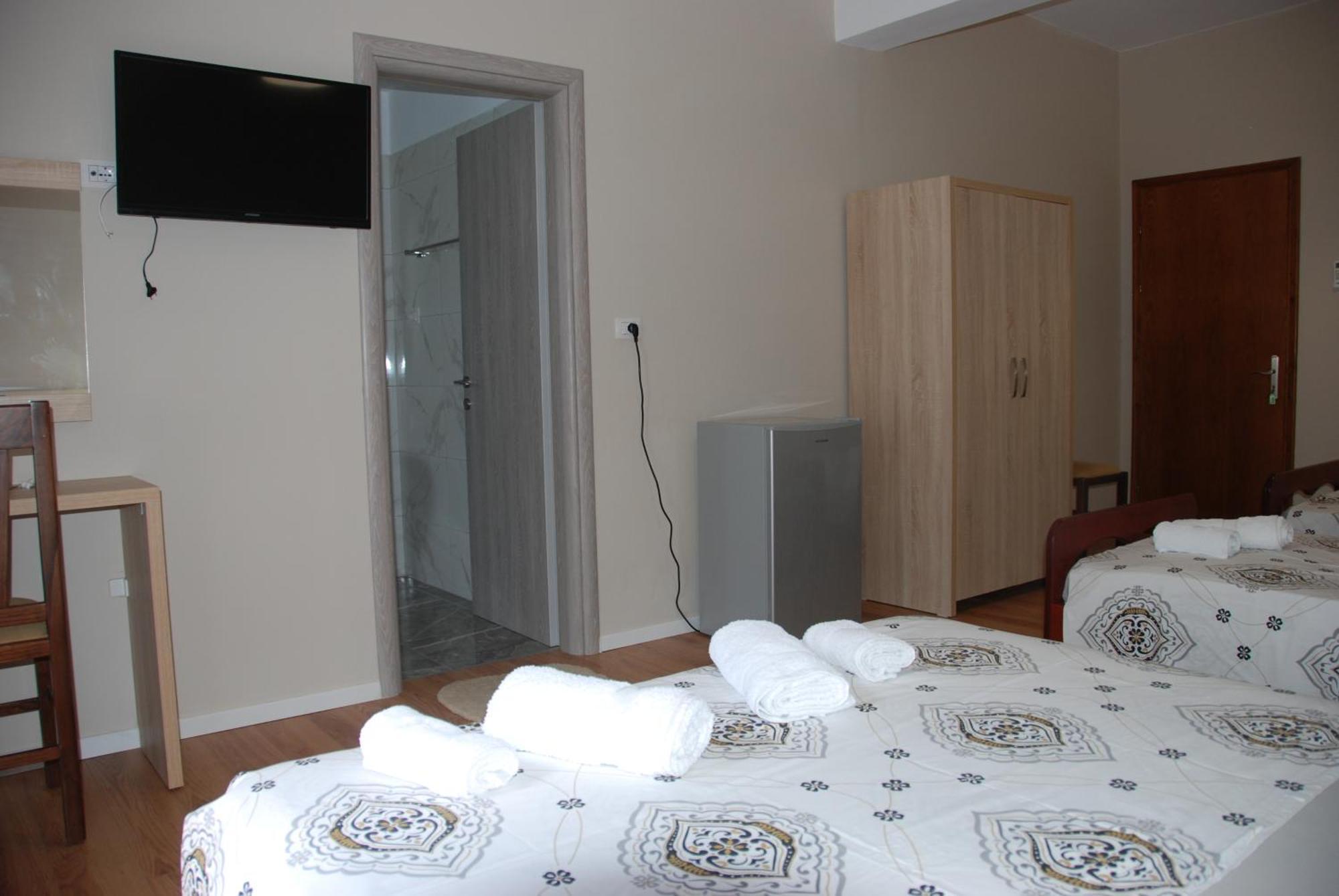 Hotel Edola Sarandë Exterior foto
